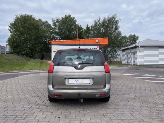 Peugeot 5008 (6)