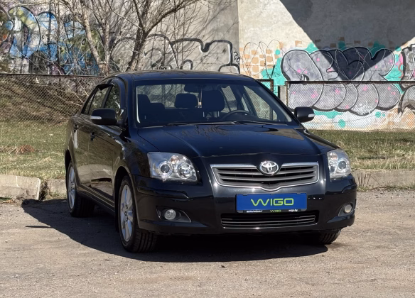 Toyota Avensis (1)