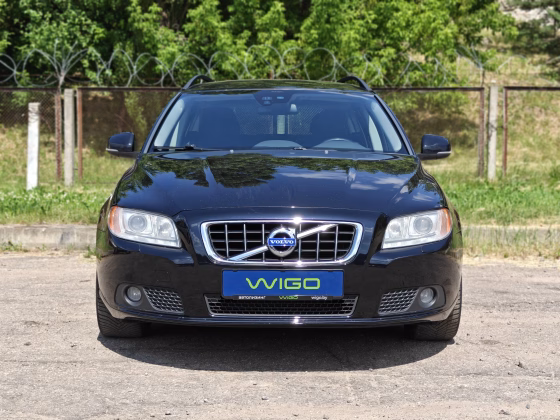Volvo V70 (2)