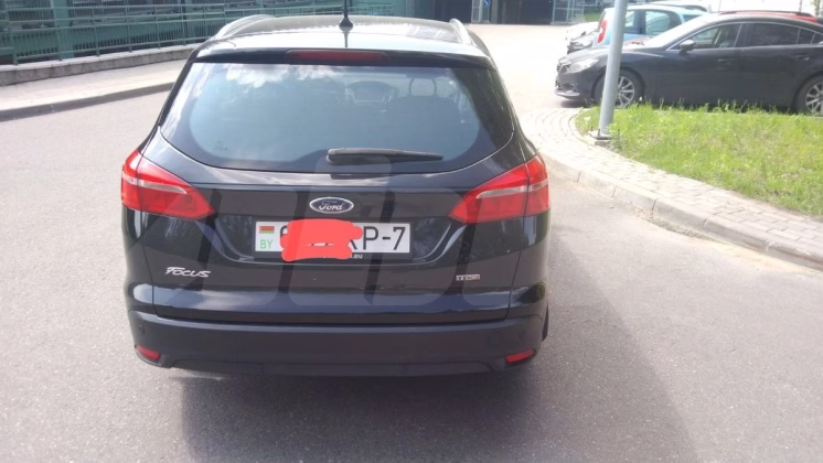 Ford Focus (2)