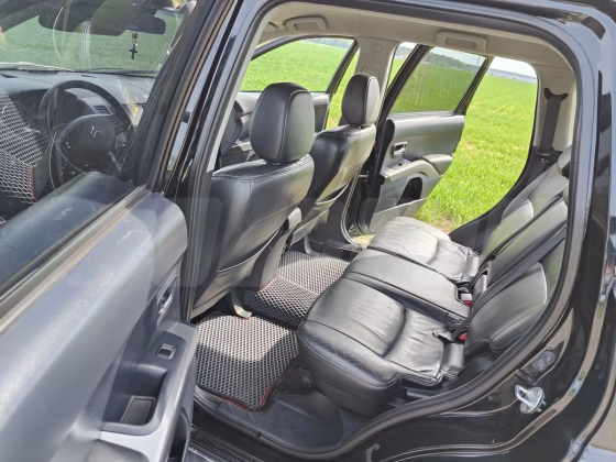 Citroën C-Crosser (5)