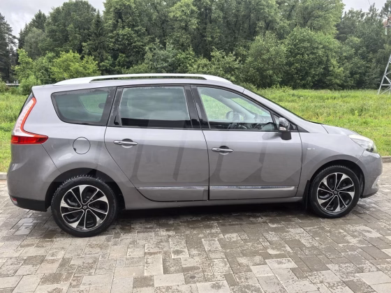 Renault Scenic (3)