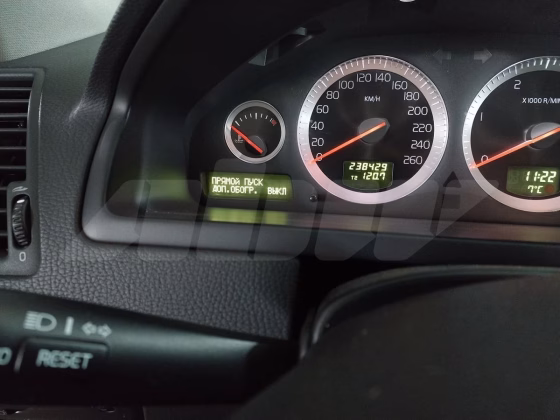 Volvo XC90 (8)