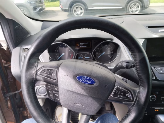 Ford Escape (8)