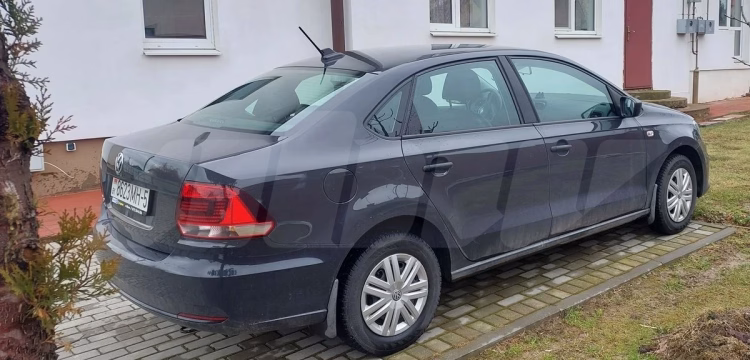 Volkswagen Polo (4)