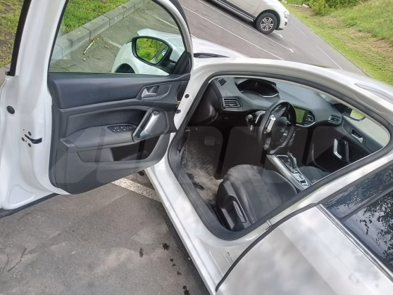 Peugeot 308 (8)