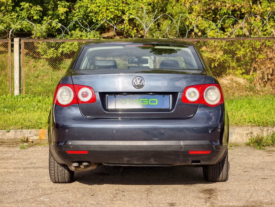 Volkswagen Jetta (5)
