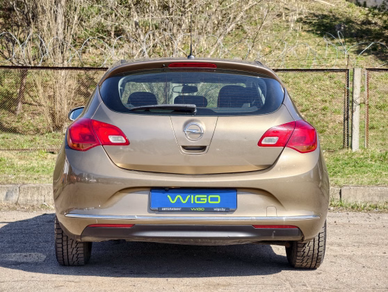 Opel Astra (5)