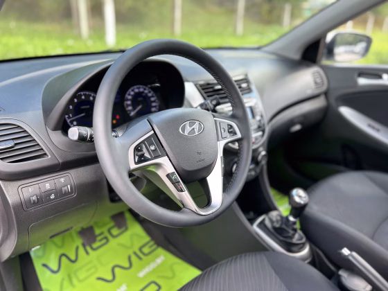 Hyundai Solaris / Accent (8)
