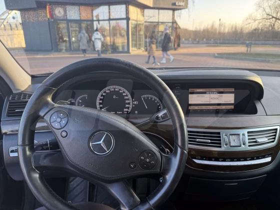 Mercedes-Benz S 350 (8)