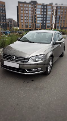 Volkswagen Passat (8)