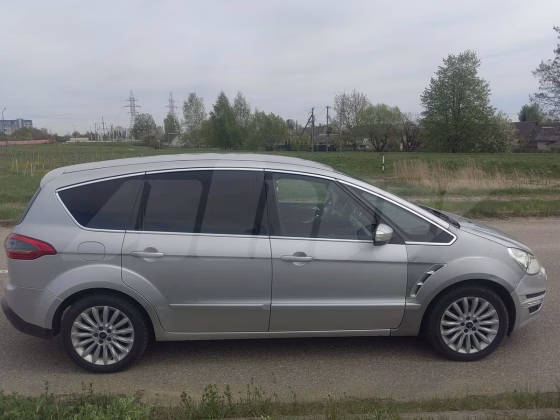 Ford S-Max (3)