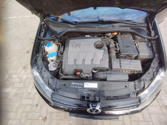 Volkswagen Golf (4)