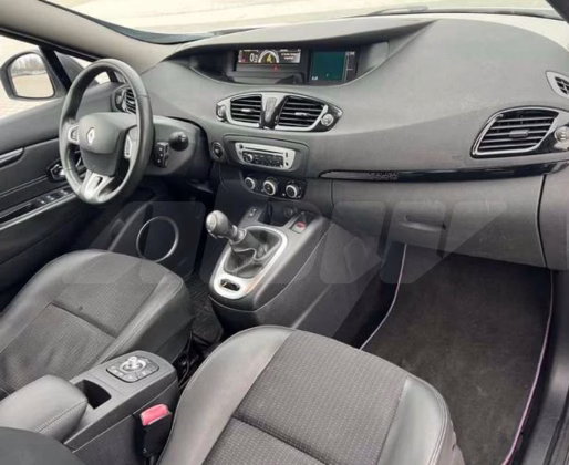 Renault Scenic (5)