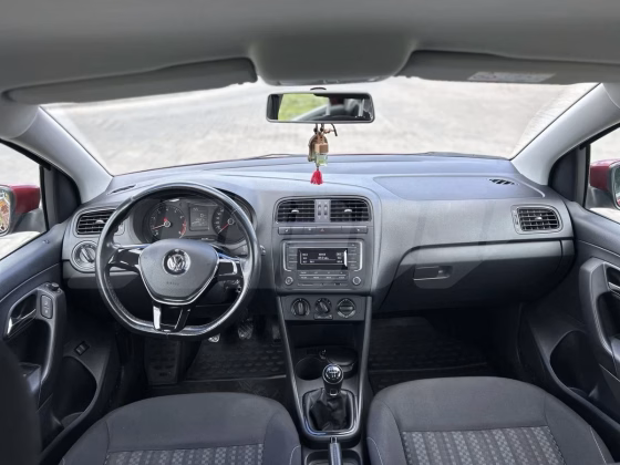 Volkswagen Polo (5)