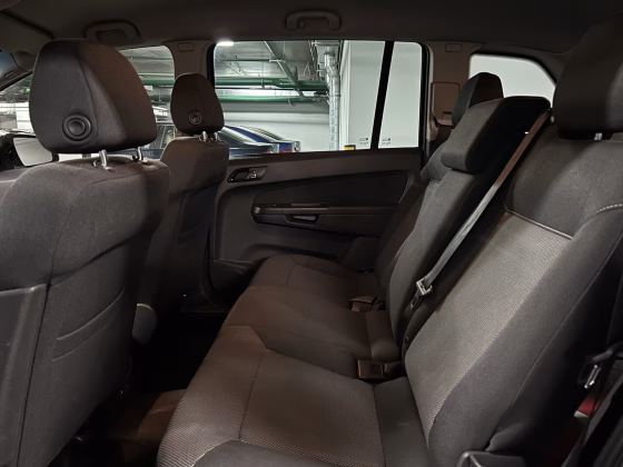 Opel Zafira (10)