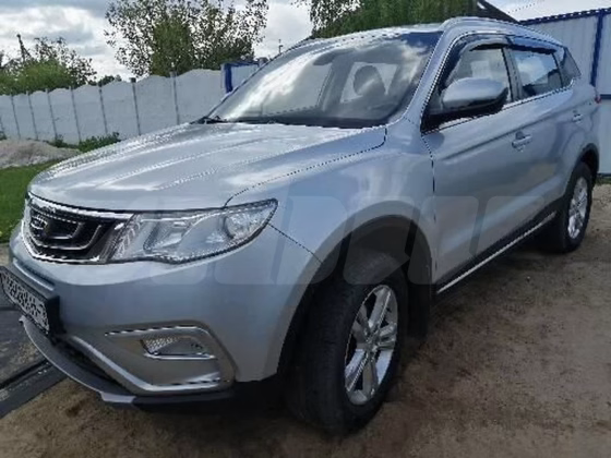 Geely Atlas (7)