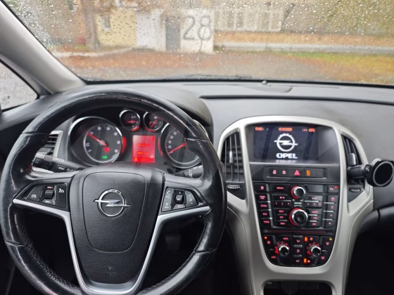 Opel Astra (6)