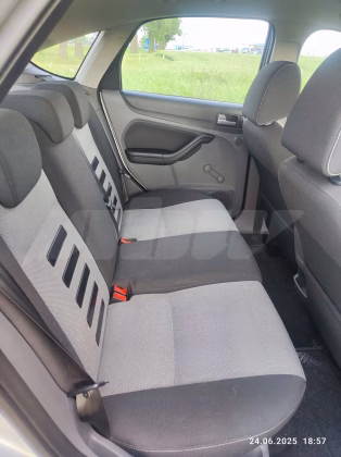 Ford Focus (11)