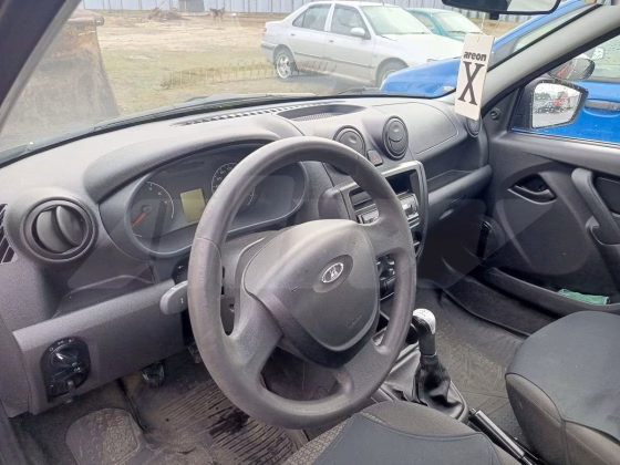 Lada Granta (4)