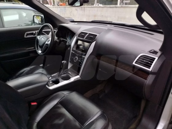 Ford Explorer (6)