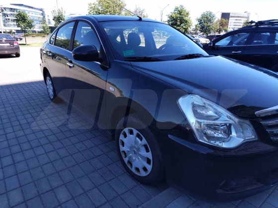 Nissan Almera