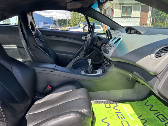 Mitsubishi Eclipse (11)