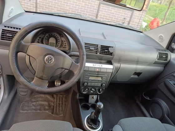 Volkswagen Fox (7)
