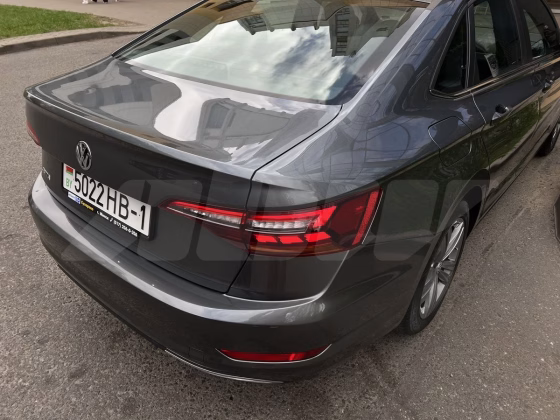 Volkswagen Jetta (5)