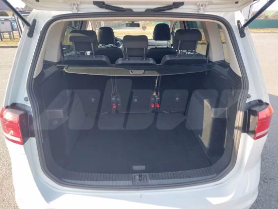Volkswagen Touran (15)