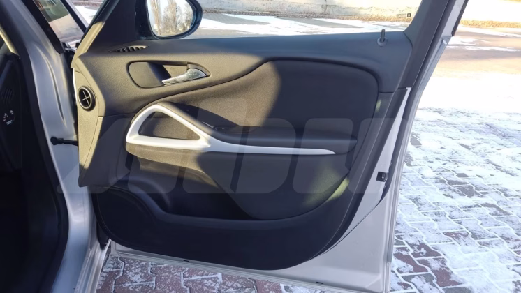 Opel Zafira (17)