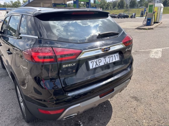 Geely Atlas (5)