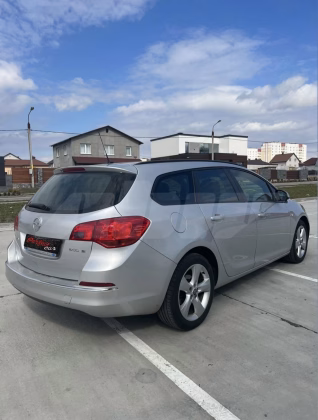 Opel Astra (3)
