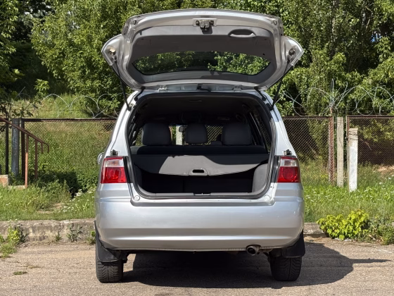 Kia Carens (7)