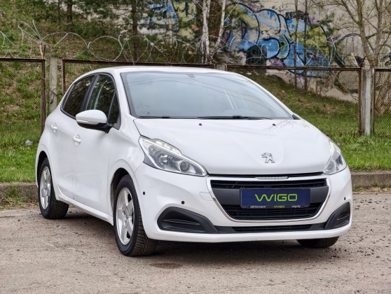 Peugeot 208 (1)