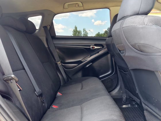 Pontiac Vibe (10)