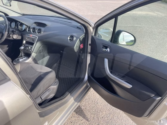 Peugeot 308 (3)