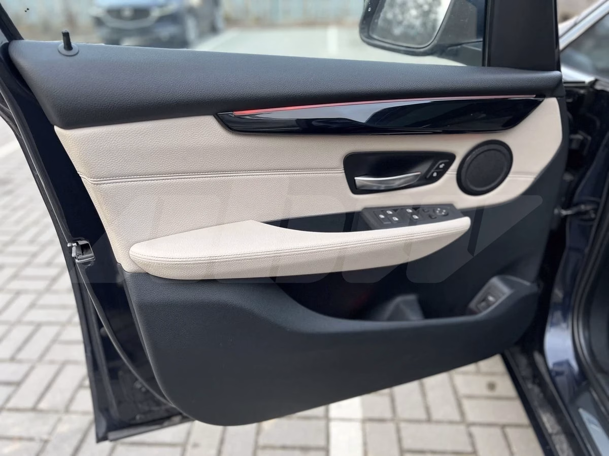 BMW 220