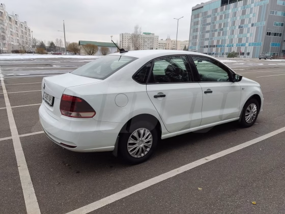 Volkswagen Polo (6)