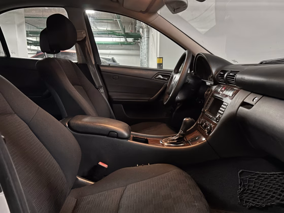 Mercedes-Benz C 220 (12)