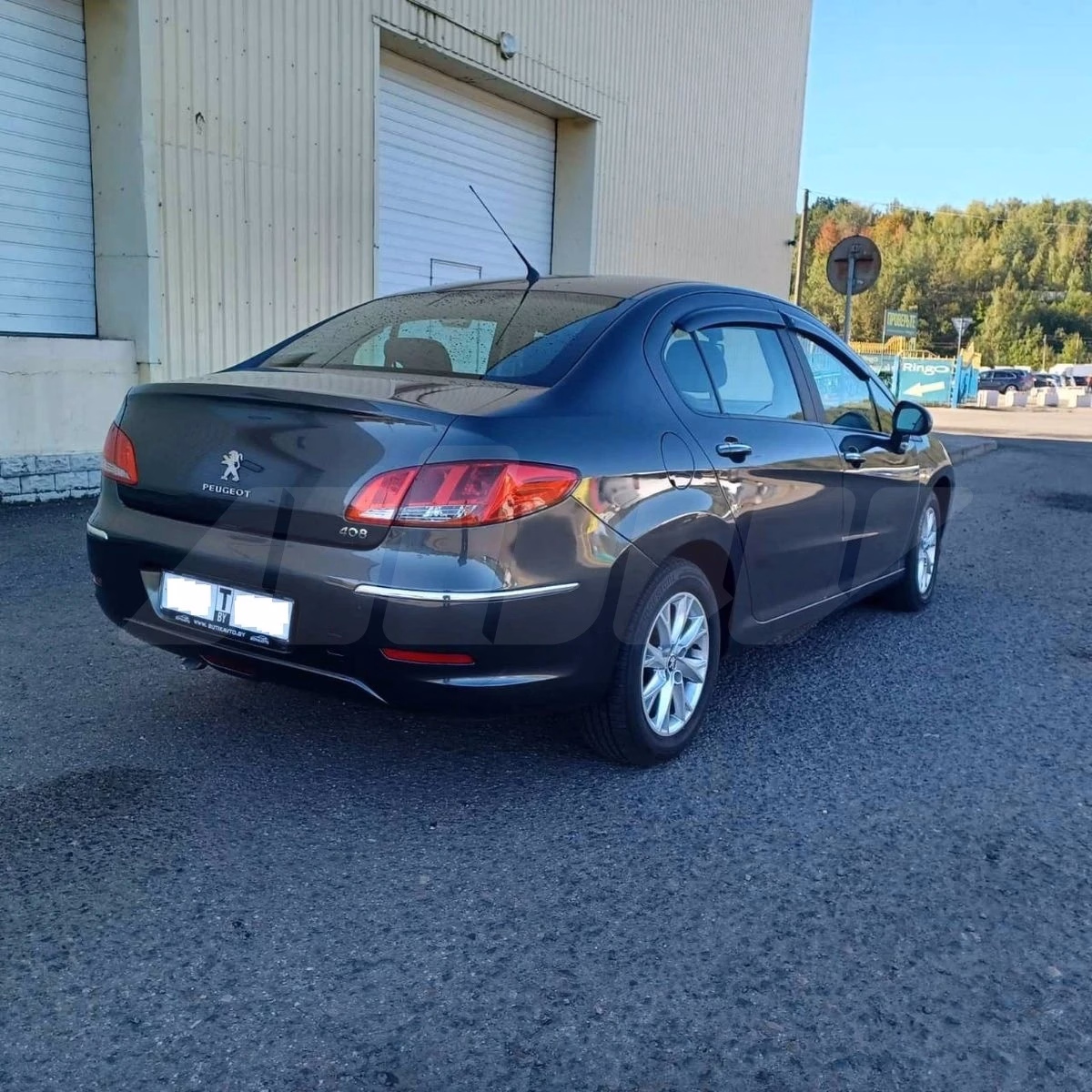 Peugeot 408
