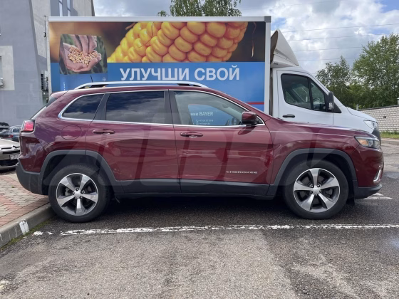 Jeep Cherokee (4)