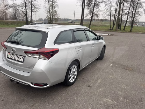 Toyota Auris (6)