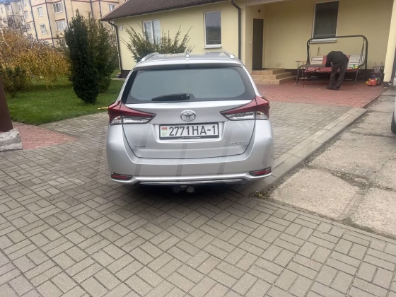 Toyota Auris (10)