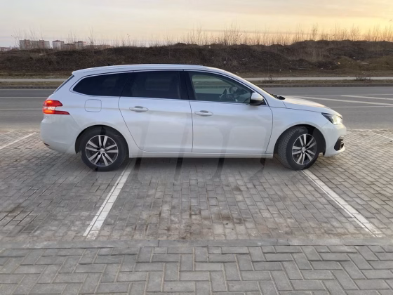 Peugeot 308 (7)