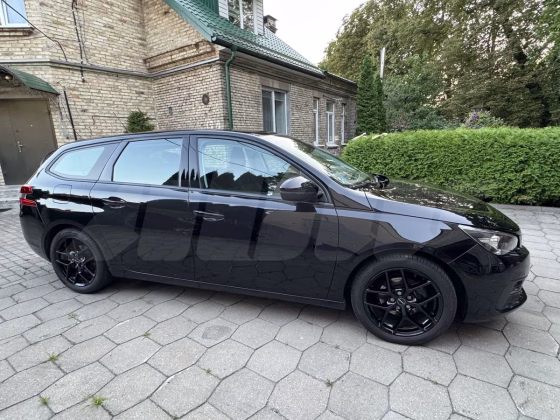 Peugeot 308 (3)