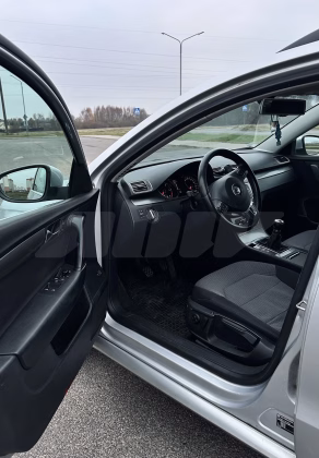 Volkswagen Passat (10)
