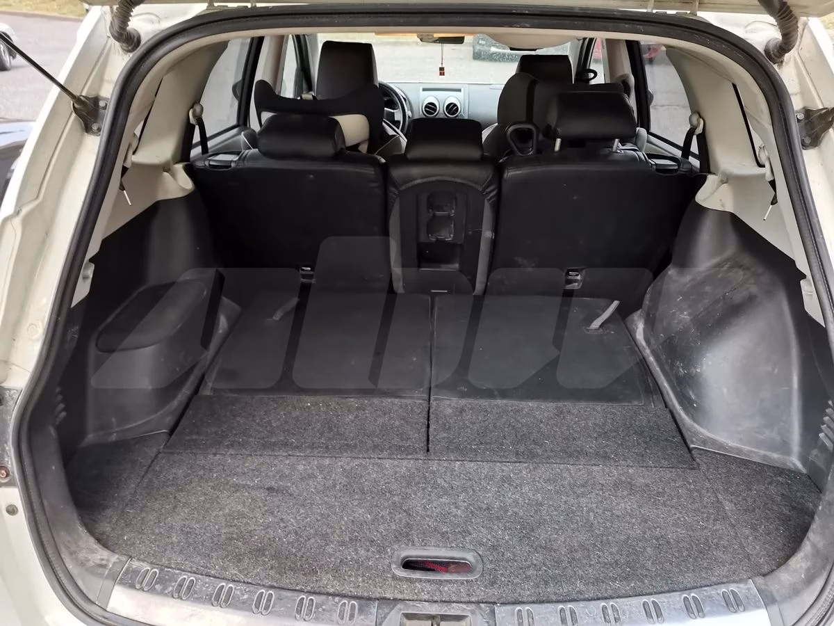 Nissan Qashqai+2