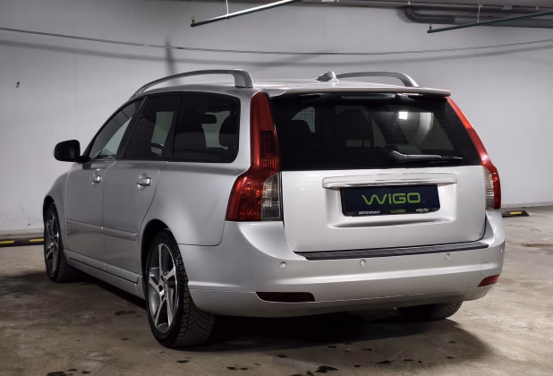 Volvo V50 (4)