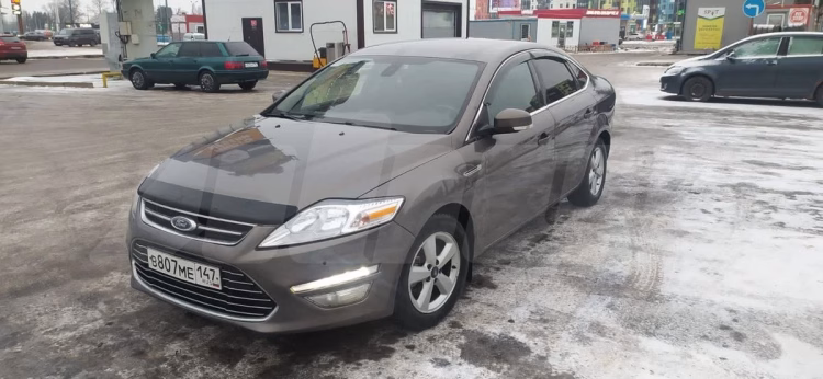 Ford Mondeo (1)
